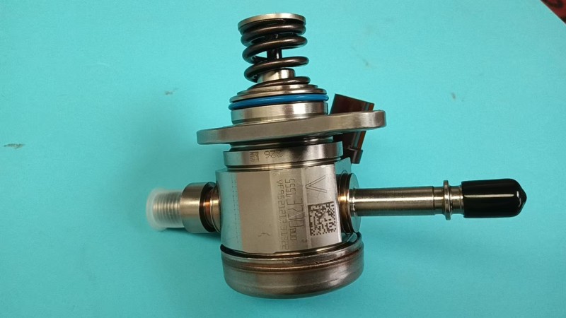 High pressure oil pump 1, fuel injector 1 - Auto parts product image